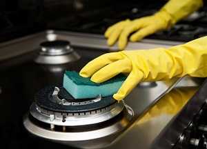 Чем отмыть плиту от нагара и жира в домашних условиях