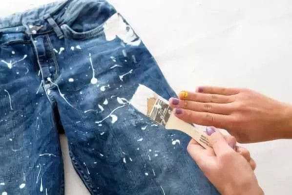 Чем удалить с джинсов краску