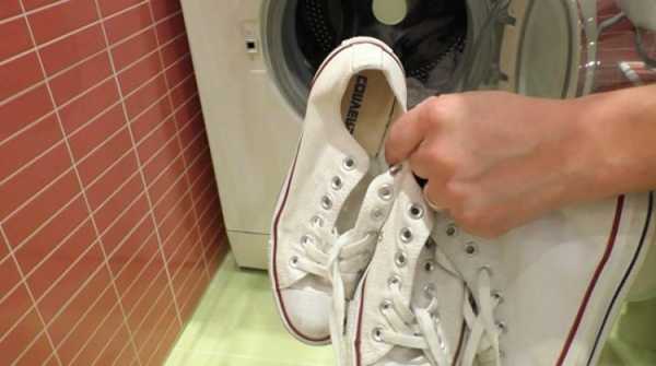 Как стирать кроссовки в стиральной