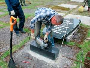 Когда можно устанавливать памятник на могилу после захоронения
